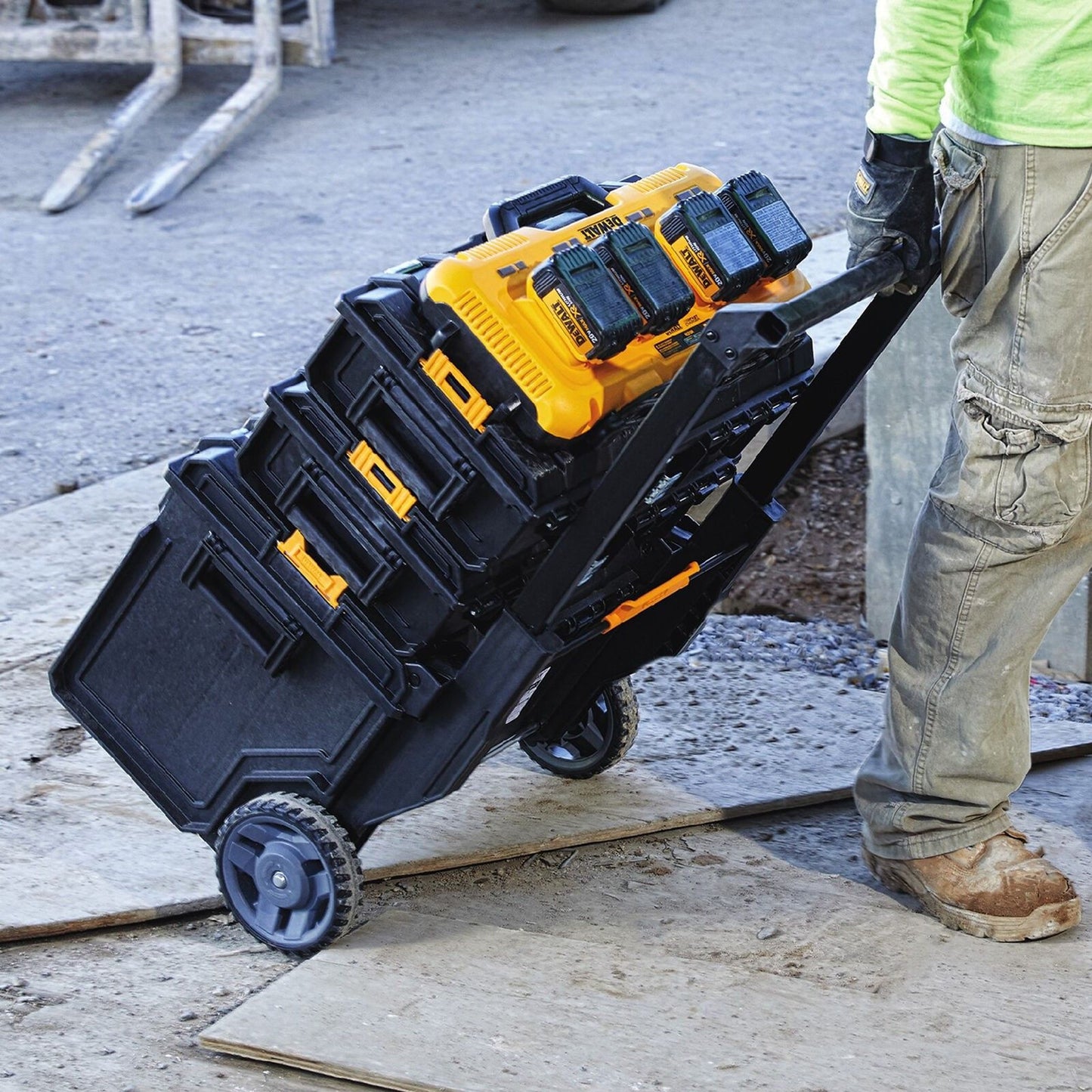 Cargador rápido de 4 puertos DeWalt DCB1104 18V Li-ion XR - 3