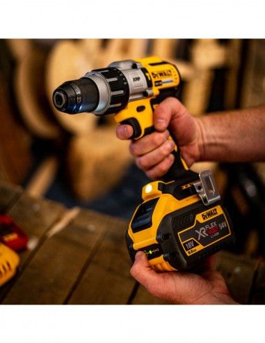 Dewalt Kit 7 Werkzeuge + 3 Bat 5ah + DCB1104 Ladegerät + 4xTstak VI Kit DCK767P3