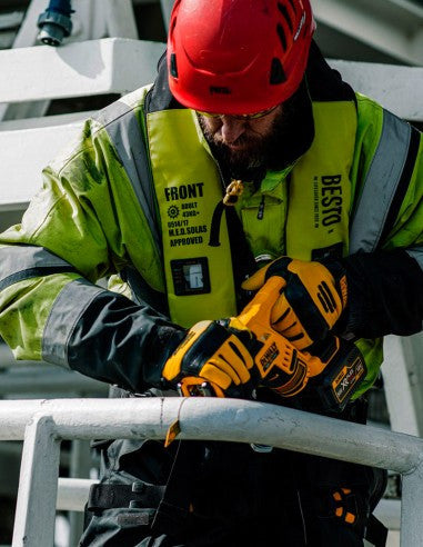 Dewalt Kit 7 Werkzeuge + 3 Bat 5ah + DCB1104 Ladegerät + 4xTstak VI Kit DCK767P3