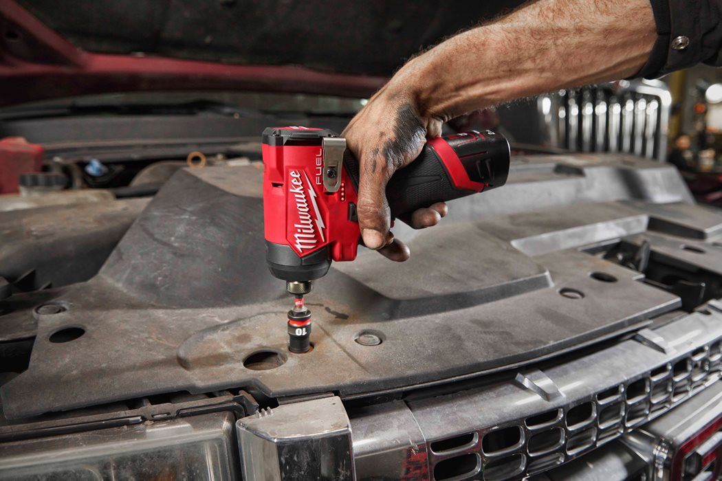 Atornillador de impacto Subcompacto 1/4 Hex M12 FUEL Milwuakee M12FID2-202X - 7