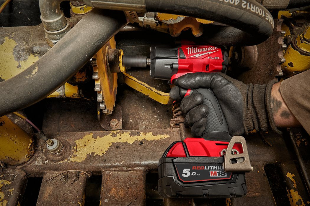 Powerpack llaves de impacto + 3 baterias + Cargador + 2 Maletines Milwaukee M18 FPP2AS-553X