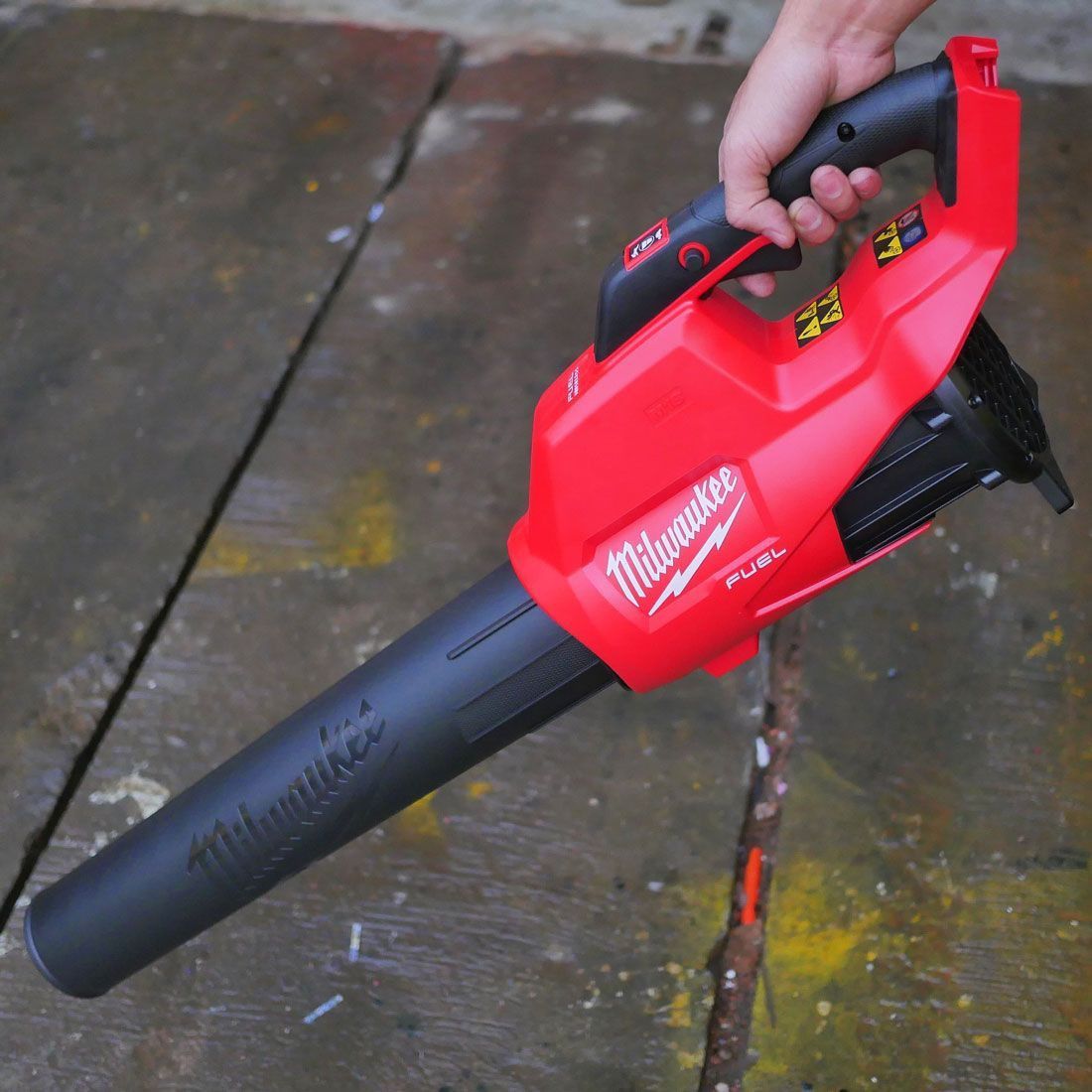 Kit Soplador + Cortabordes + 2bat + Cargador rápido Milwaukee M18 FPP20P3-852 - 6