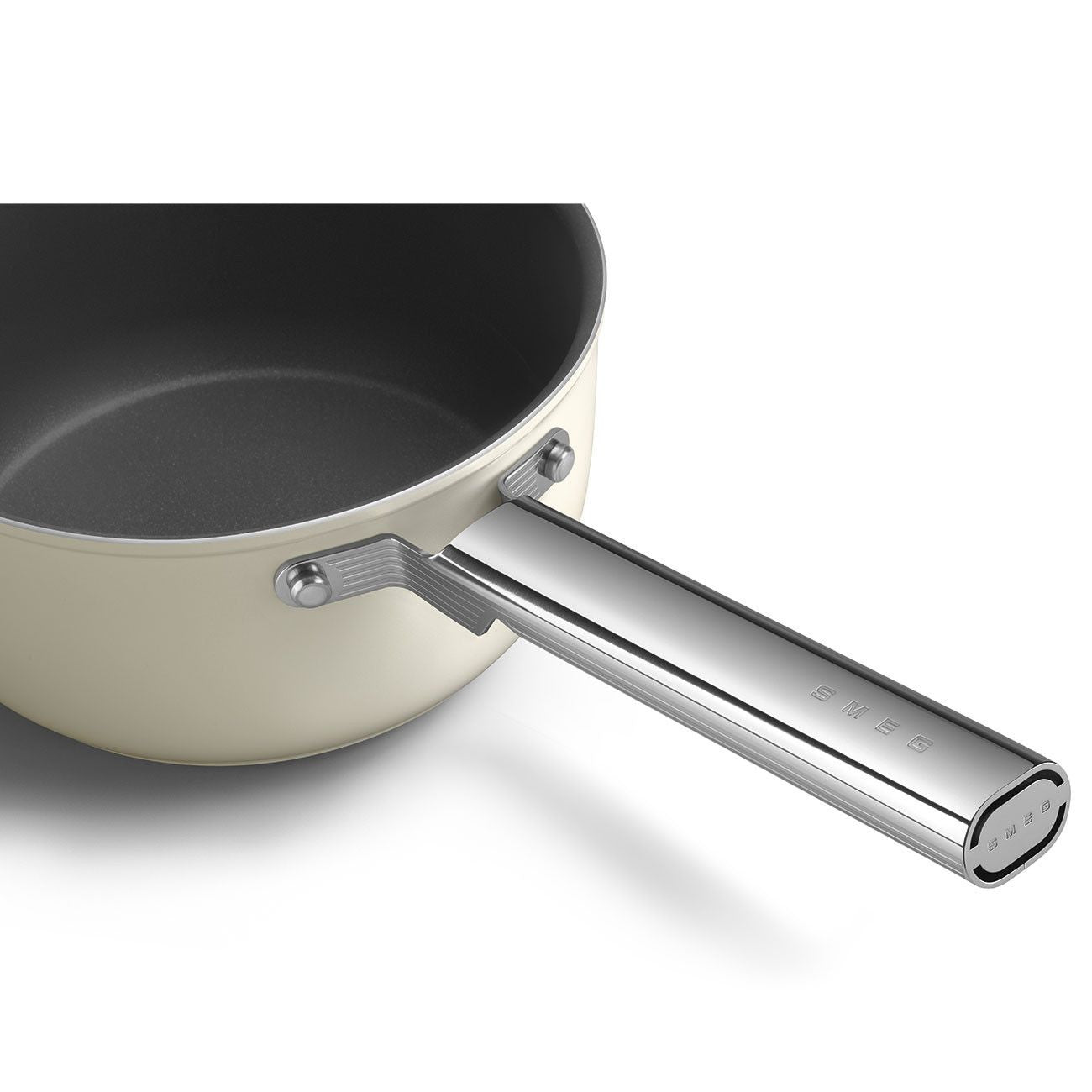 Set mit 5 Küchenutensilien Matte Cream Smeg