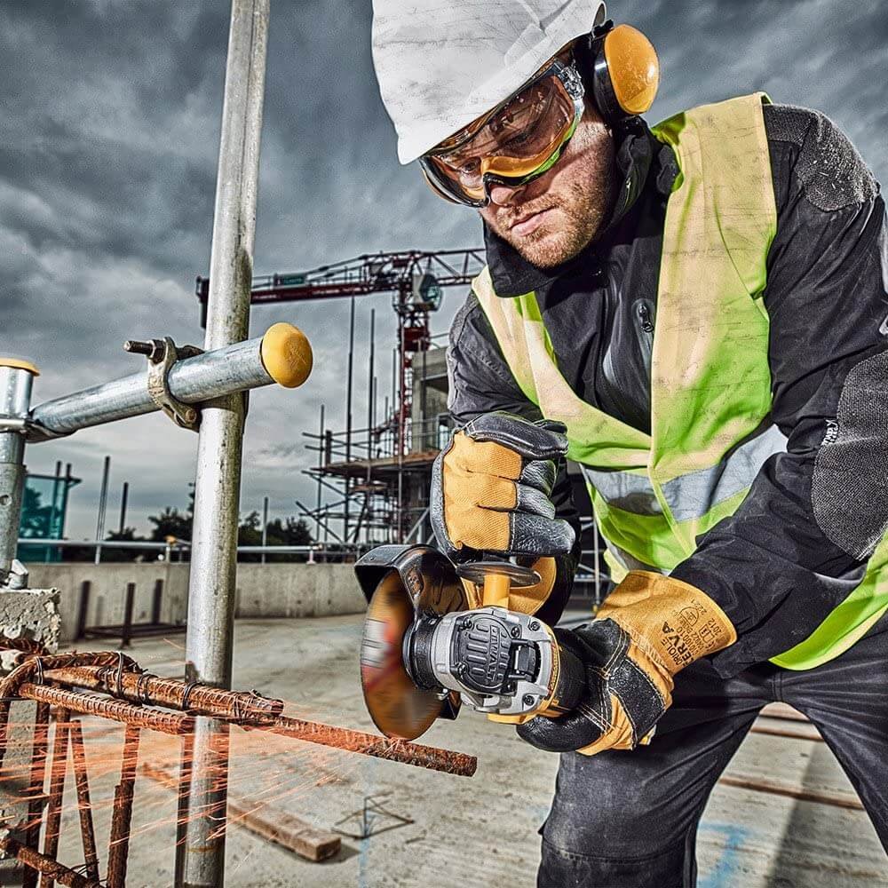 118 V XR bürstenloser 125-mm-Schleifer mit 2 5-Ah-Akkus + Ladegerät + Koffer Dewalt DCG405P2