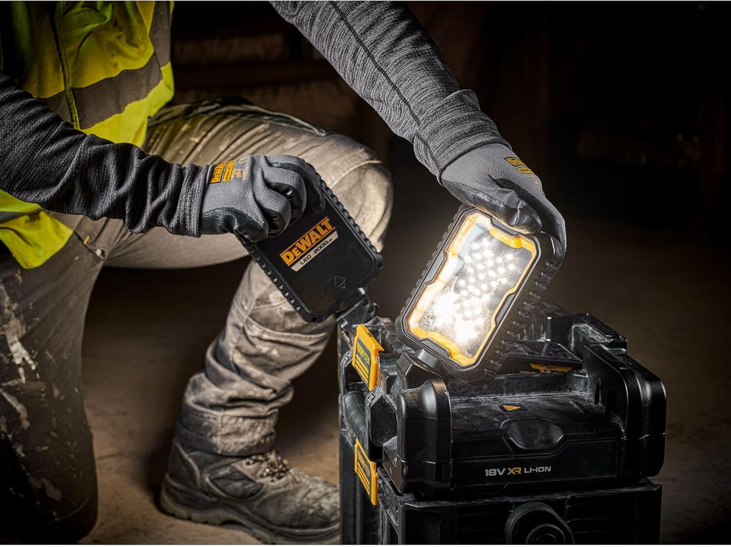 TOUGHSYSTEM 2.0 2-in-1-Leuchtkasten Dewalt DWST08061