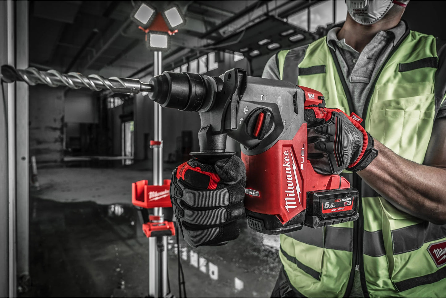 26-mm-SDS-Plus-Kombihammer mit Fixtec 2,5J + 2bat 5,5Ah + Ladegerät + Koffer Milwaukee M18 FHX-552X