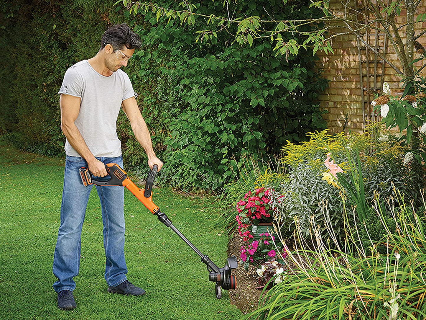 Desbrozadora de batería 18V Black&Decker STC1820PC 28cm 2Ah BLACK + DECKER - 4