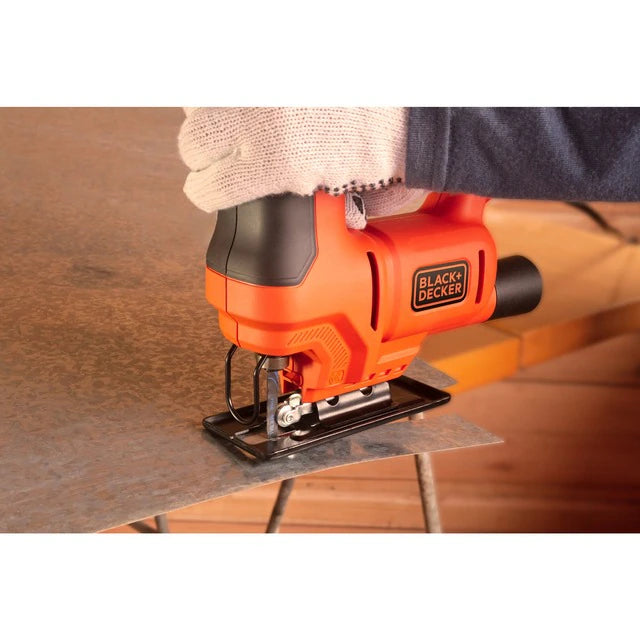 Black&Decker BES602-QS 400W 18mm Stichsäge mit einem Sägeblatt