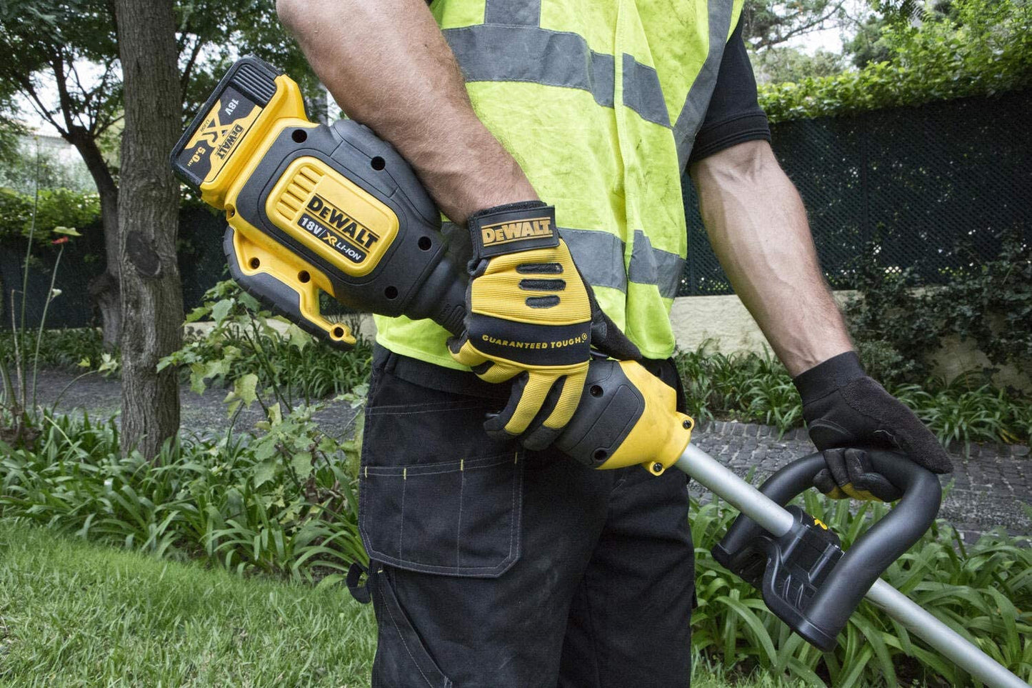 Dewalt DCM561P1 – XR 18 V 5,0 Ah 33 cm bürstenloser Freischneider