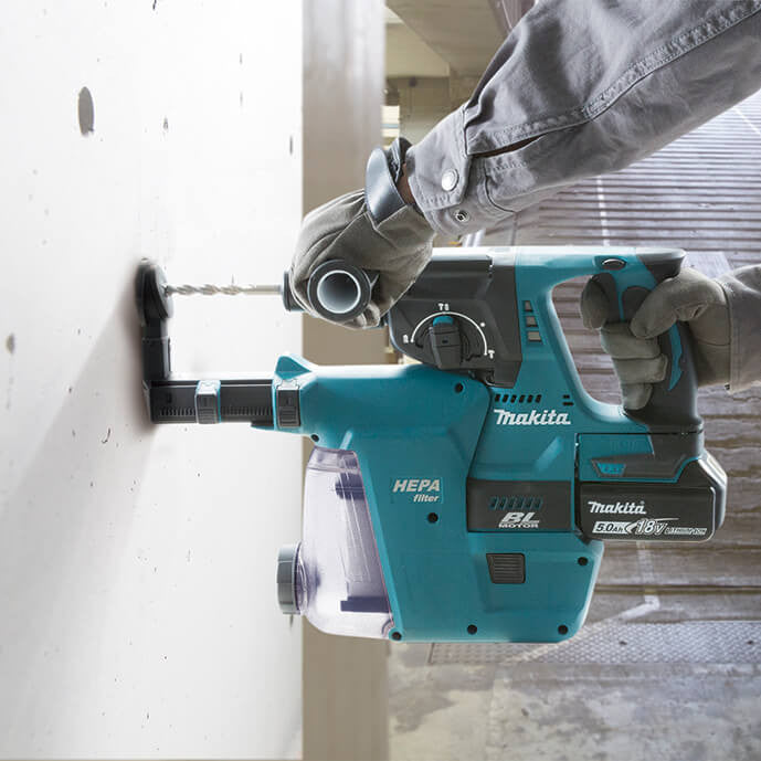 BL 18V LXT 24 mm leichter Hammer mit 2 x 5Ah Akkus und Transportkoffer Makita DHR243RTJ