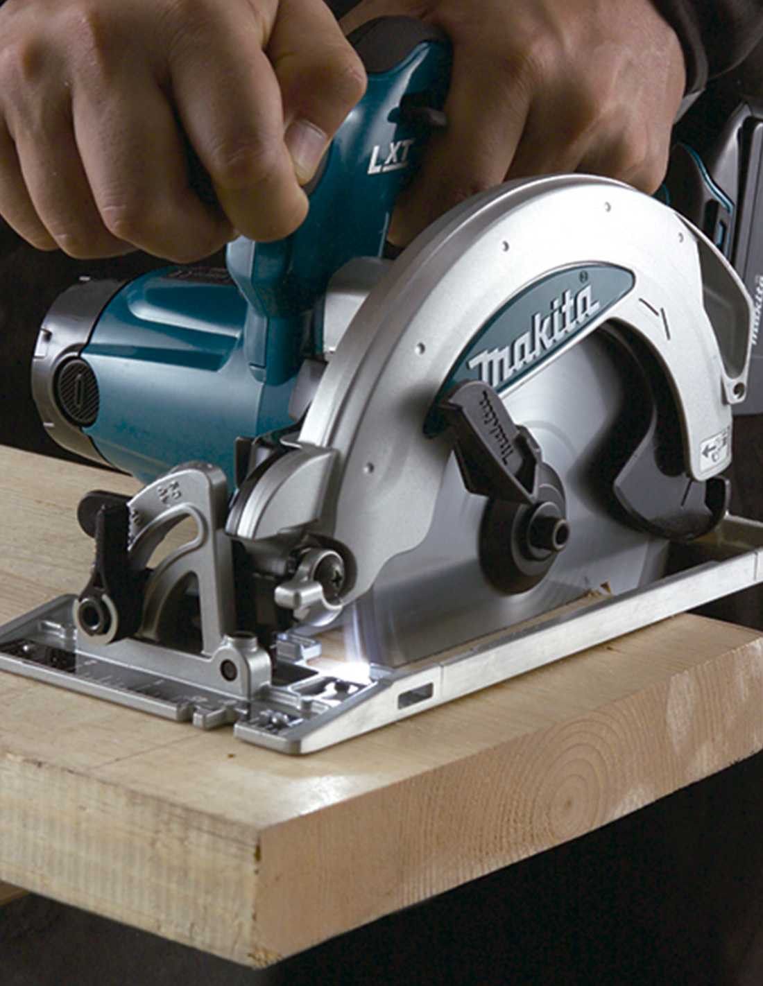 Makita Kit DHP482 Bohrhammer + DSS610 Kreissäge + 2bat 5Ah + Ladegerät + DLX2610BL2 Tasche