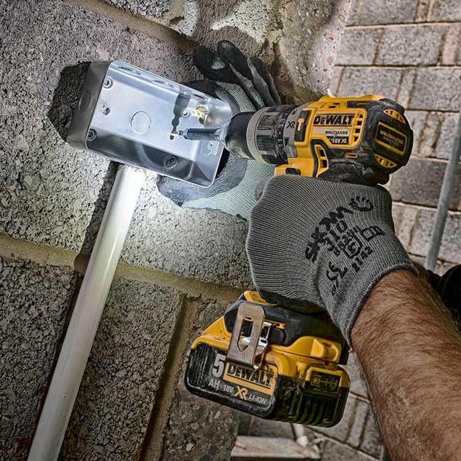 Dewalt Kit 8 Werkzeuge + 3 Bat 5ah + DCB115 Ladegerät + 4xTstak VI DCK891P3