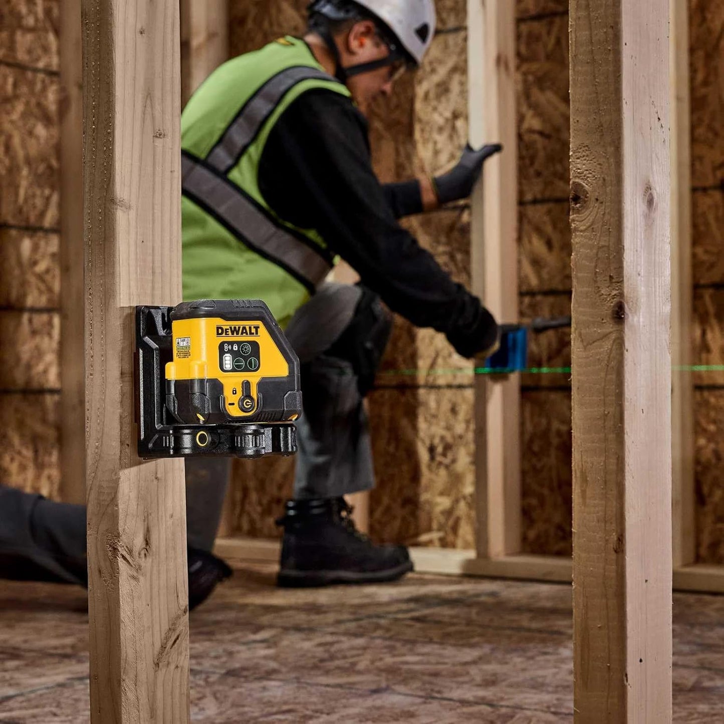 Selbstnivellierender Lasergrün USB-C mit 2 Kreuzlinien Dewalt DCLE14201GB