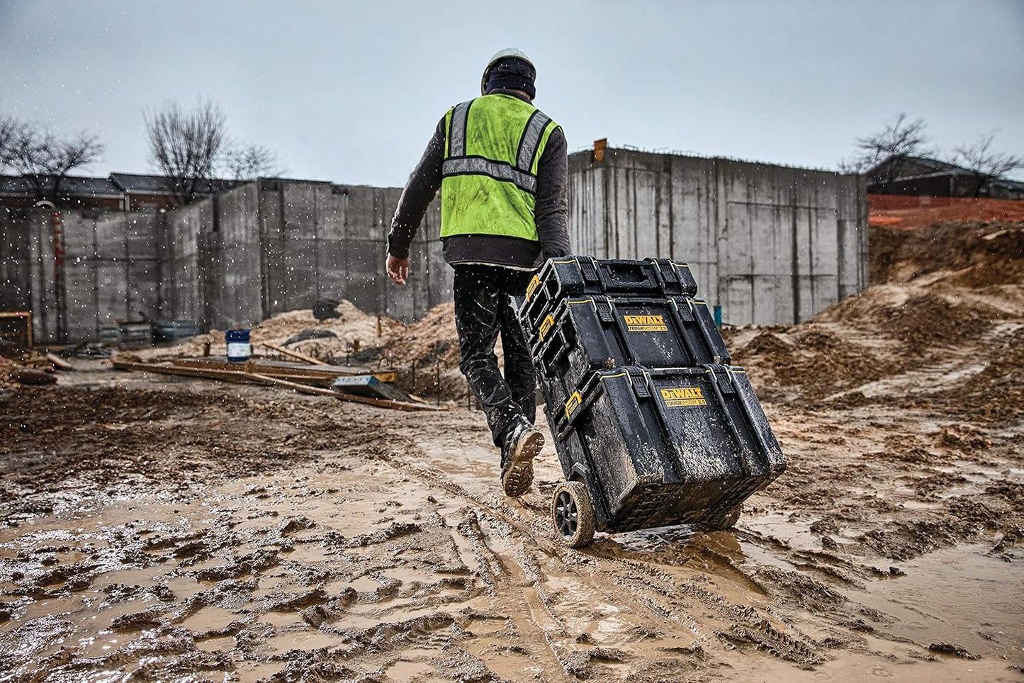 Werkzeugkasten mit Griff und Rollen TOUGHSYSTEM DS450 von Dewalt DWST83295-1