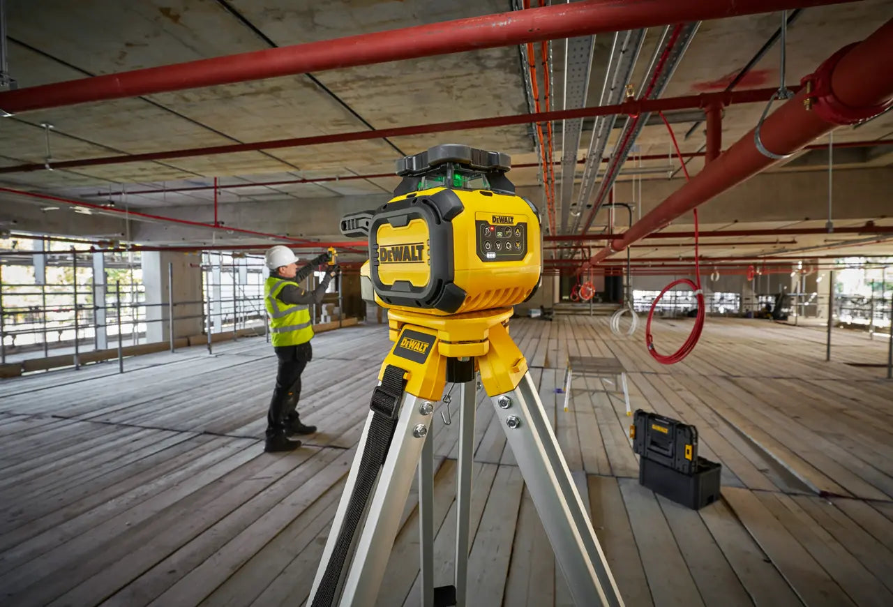 Selbstnivellierendes grünes USB-C-Rotationslaser-Set, 600 m, mit Dewalt-Detektor DCLE15221G