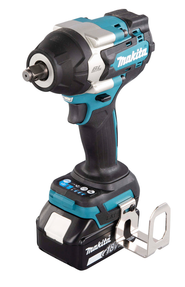 Makita DTW700RTJ 18V 1/2" LXT Schlagschrauber 700 Nm mit 2 x 5Ah Akkus + Ladegerät + Transportkoffer