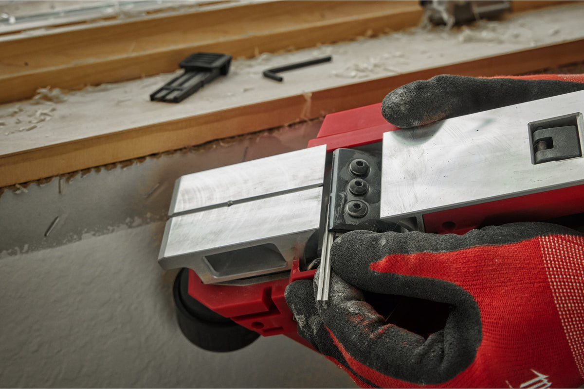 Milwaukee M12 Kompaktbürste M12 BLP-0X