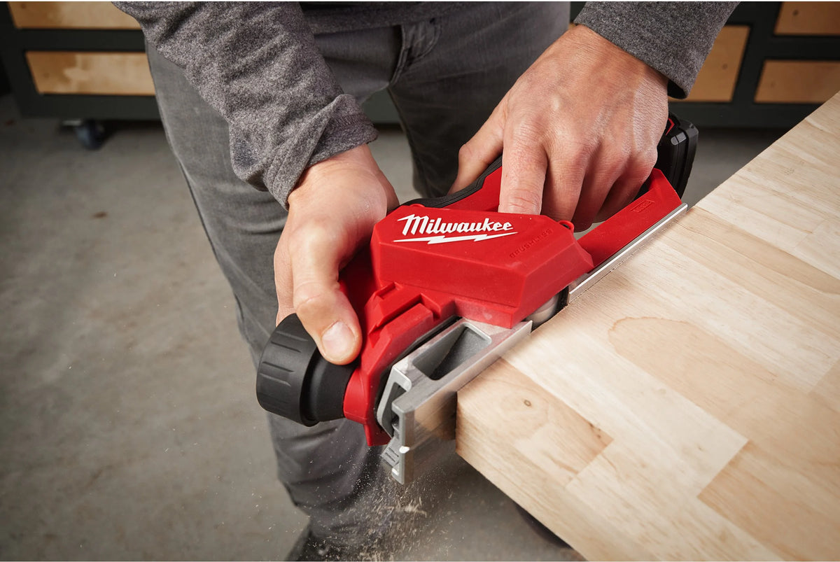 Milwaukee M12 Kompaktbürste M12 BLP-0X