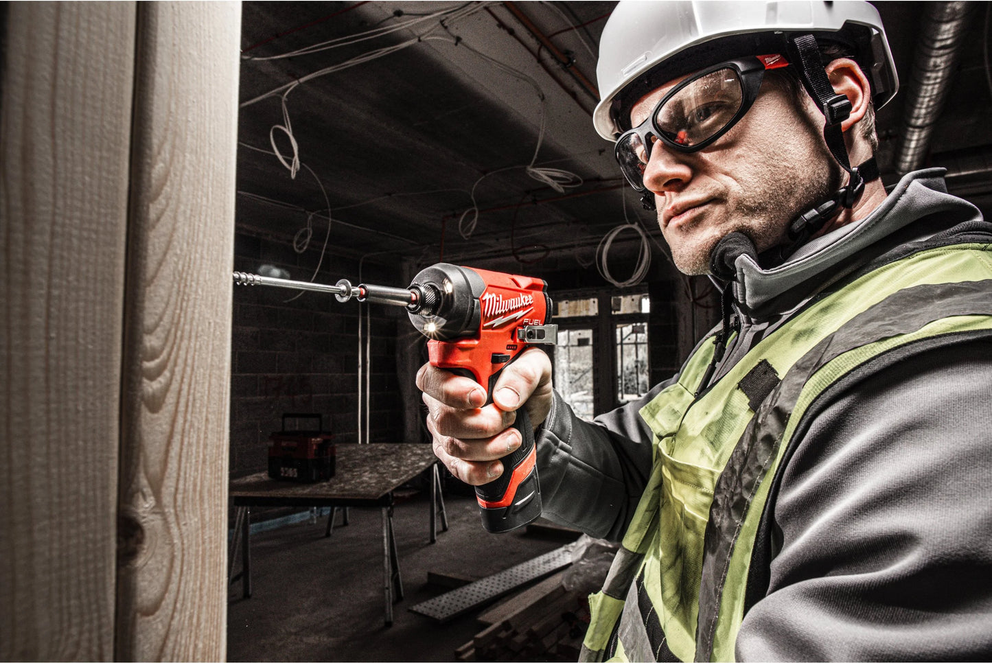 Powerpack Taladro de impacto + Atornillador de impacto + 2bat 4.0Ah + cargador + maletín Milwaukee M12 FPP2A2-402X