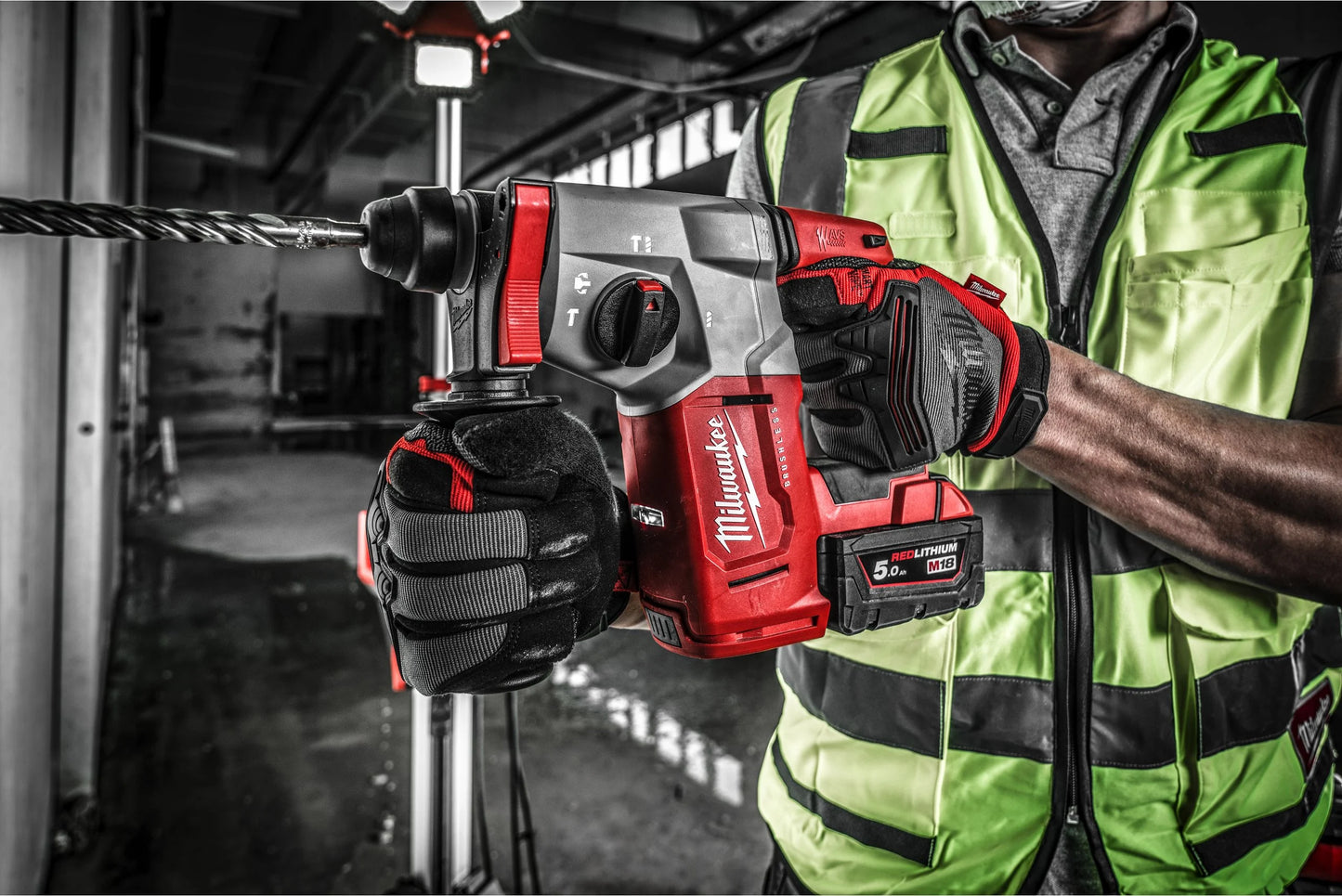 SDS-PLUS 2.3J M18 25 mm Kombihammer + 2 Bat 5 Ah + Ladegerät + Koffer Milwaukee M18 BLH-502X