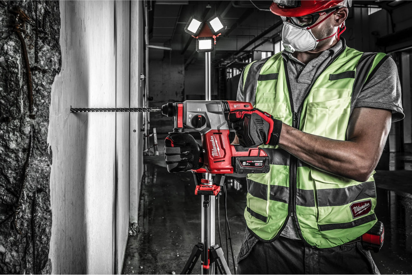 SDS-PLUS 2.3J M18 25 mm Kombihammer + 2 Bat 5 Ah + Ladegerät + Koffer Milwaukee M18 BLH-502X