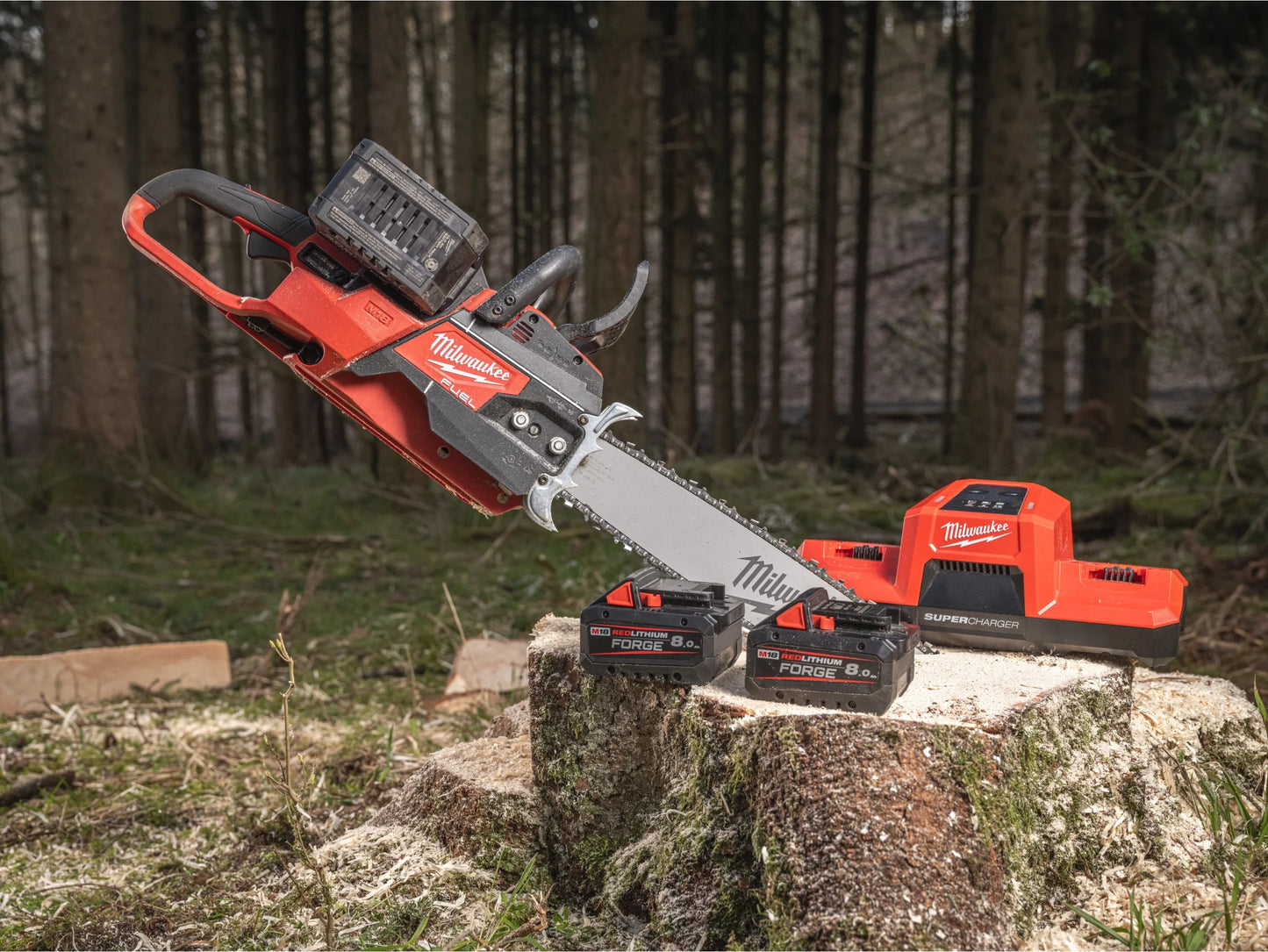 Motosierra de doble batería 50cm Milwaukee M18F2CHS50-802