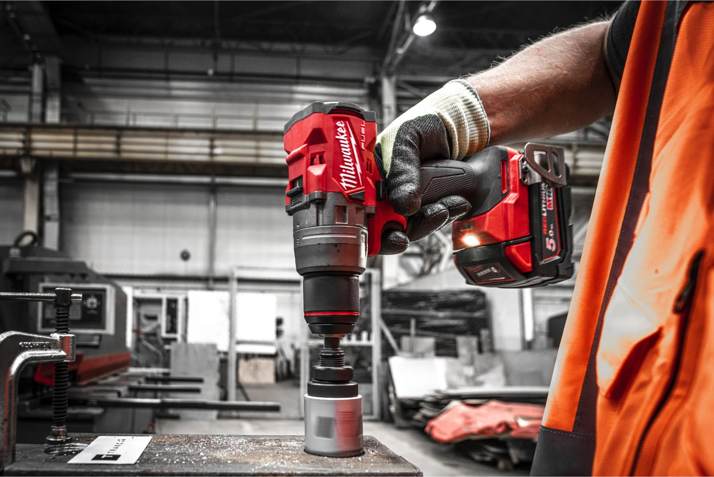 Powerpack M18 Schlagbohrmaschine + Schlagschrauber + 2 Akkus + Ladegerät + Koffer Milwaukee M18 FPP2A3-502X