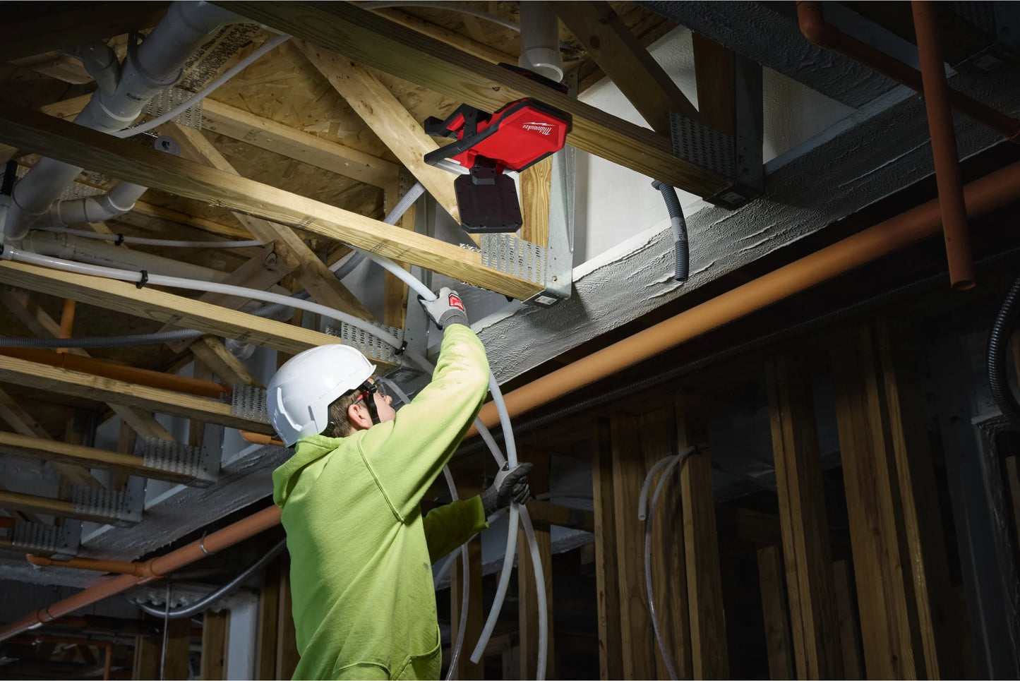 Schwenkbare Arbeitsleuchte Milwaukee M18 PAL2-0