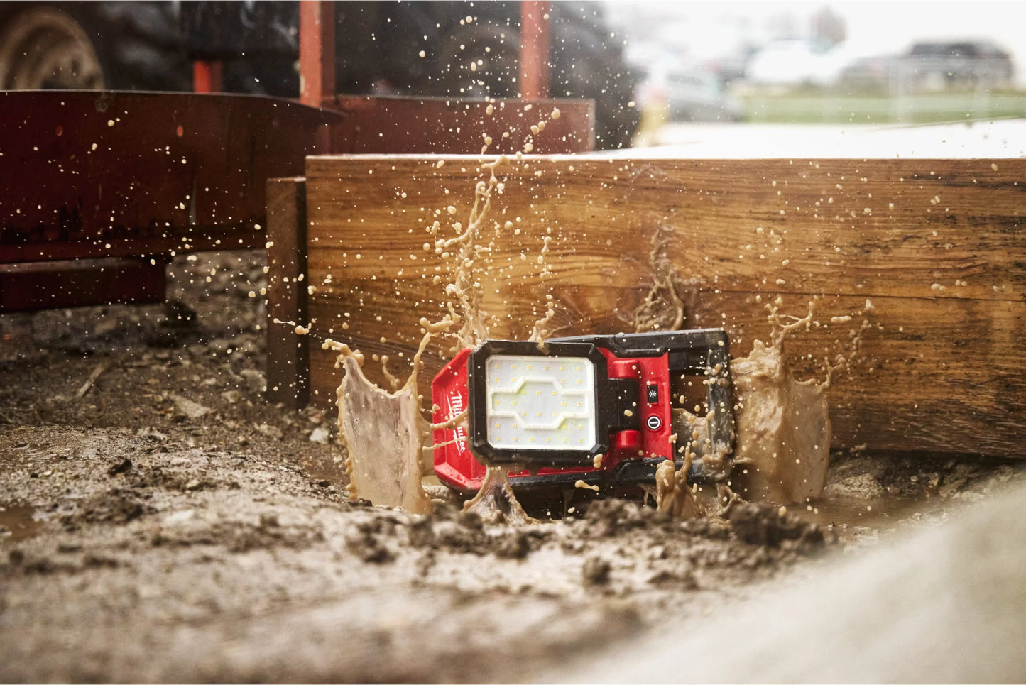 Schwenkbare Arbeitsleuchte Milwaukee M18 PAL2-0