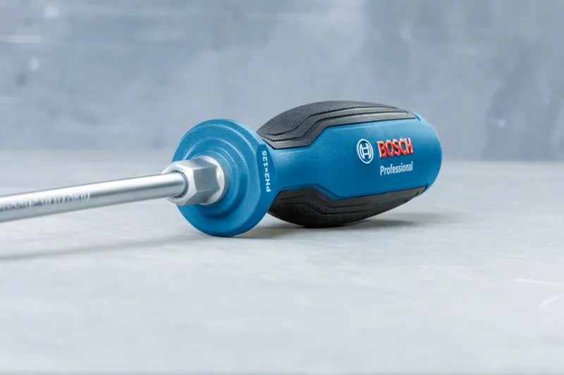 Bosch Pro Set mit GSR 12V-15 Akkuschrauber und Handwerkzeugen