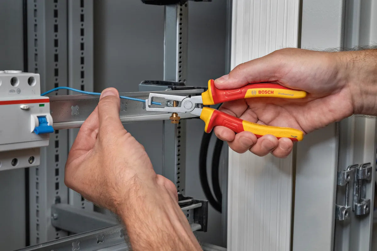 37-teiliges VDE-Elektriker-Set im L-BOXX-Koffer von Bosch