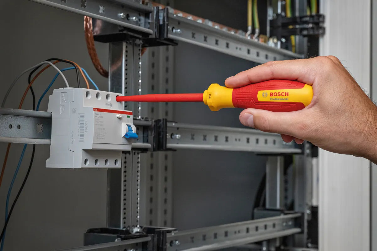 37-teiliges VDE-Elektriker-Set im L-BOXX-Koffer von Bosch